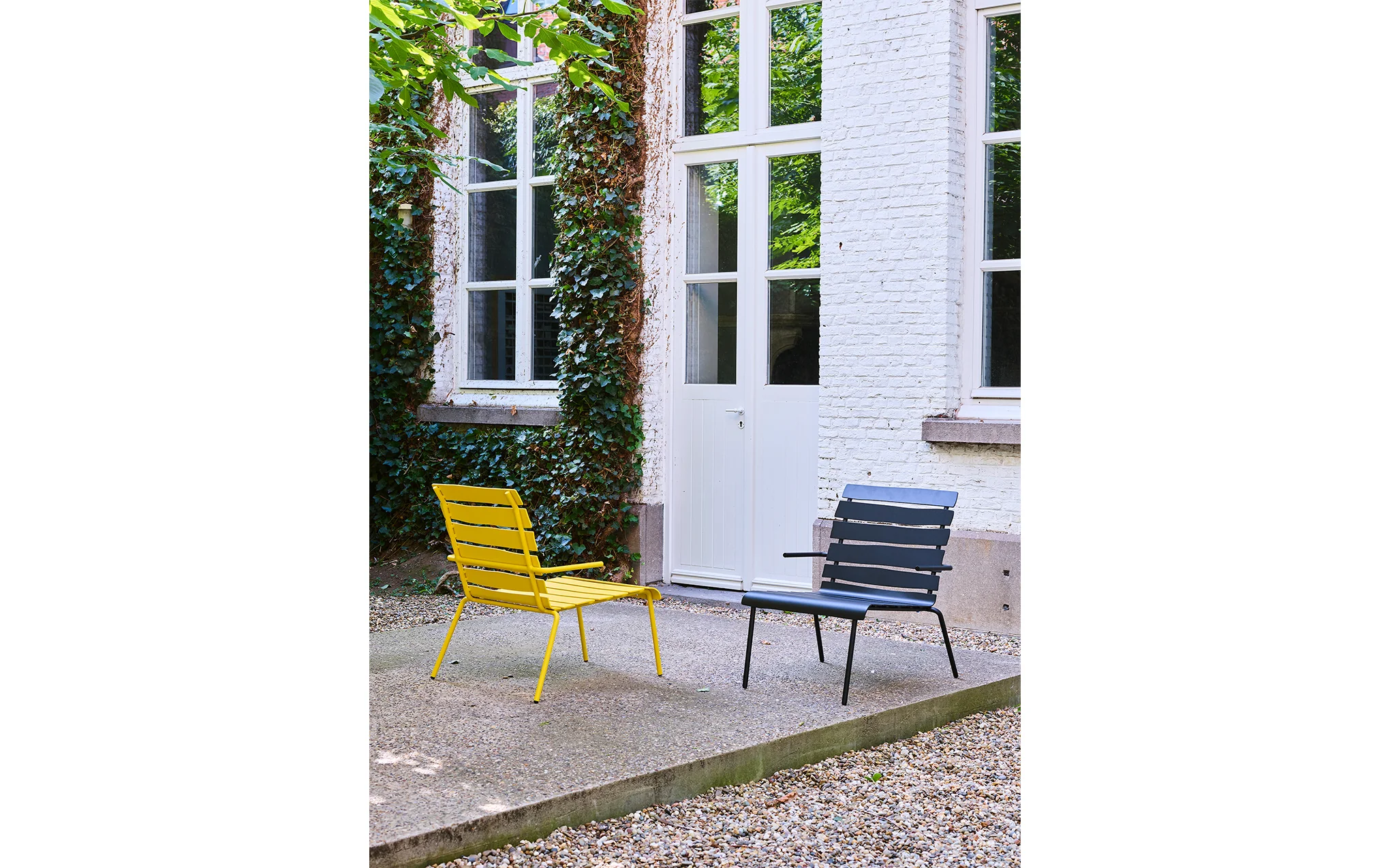Aligned lounge chair - Image 7