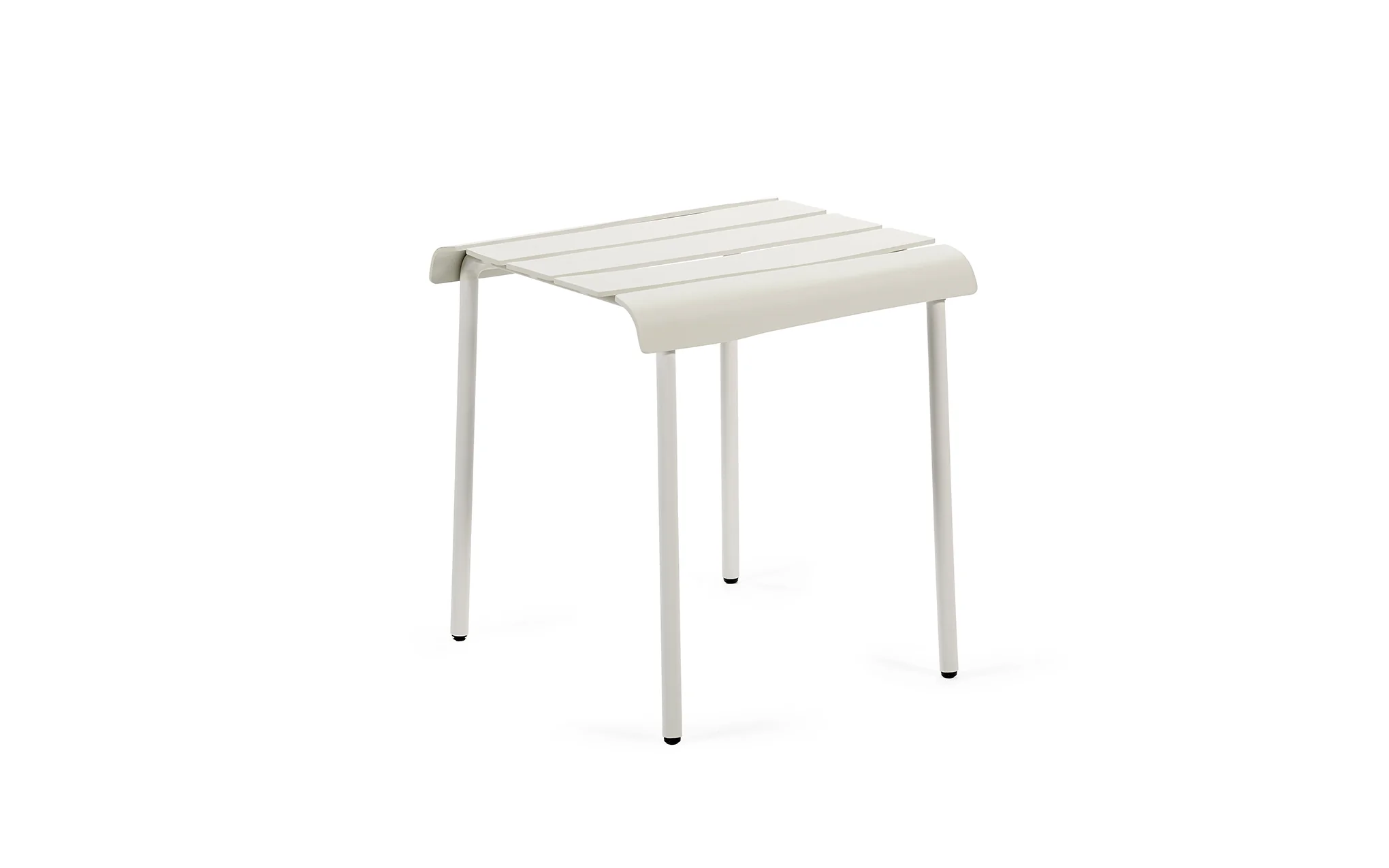 Aligned stool