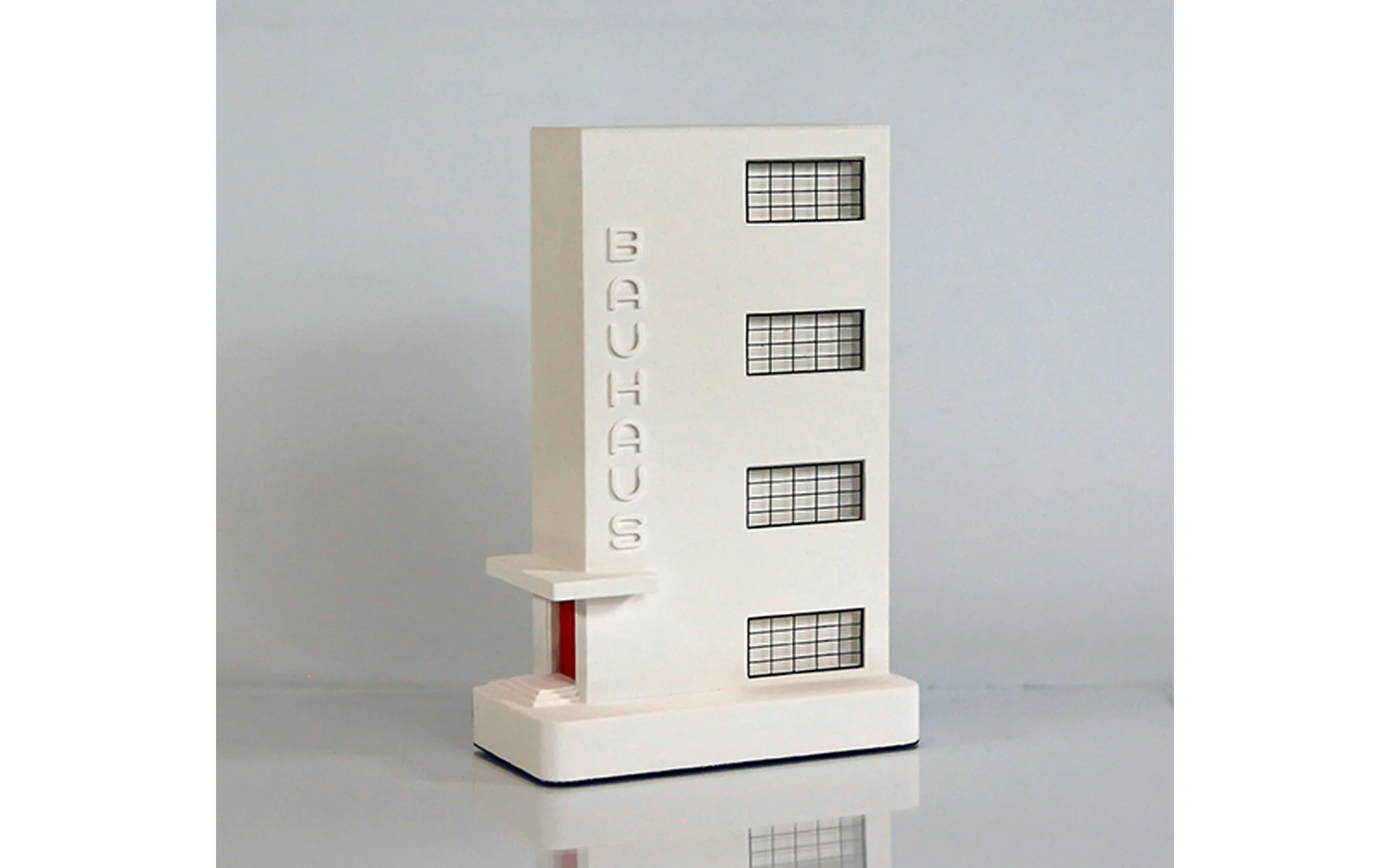 Bauhaus Dessau model building - Image 5