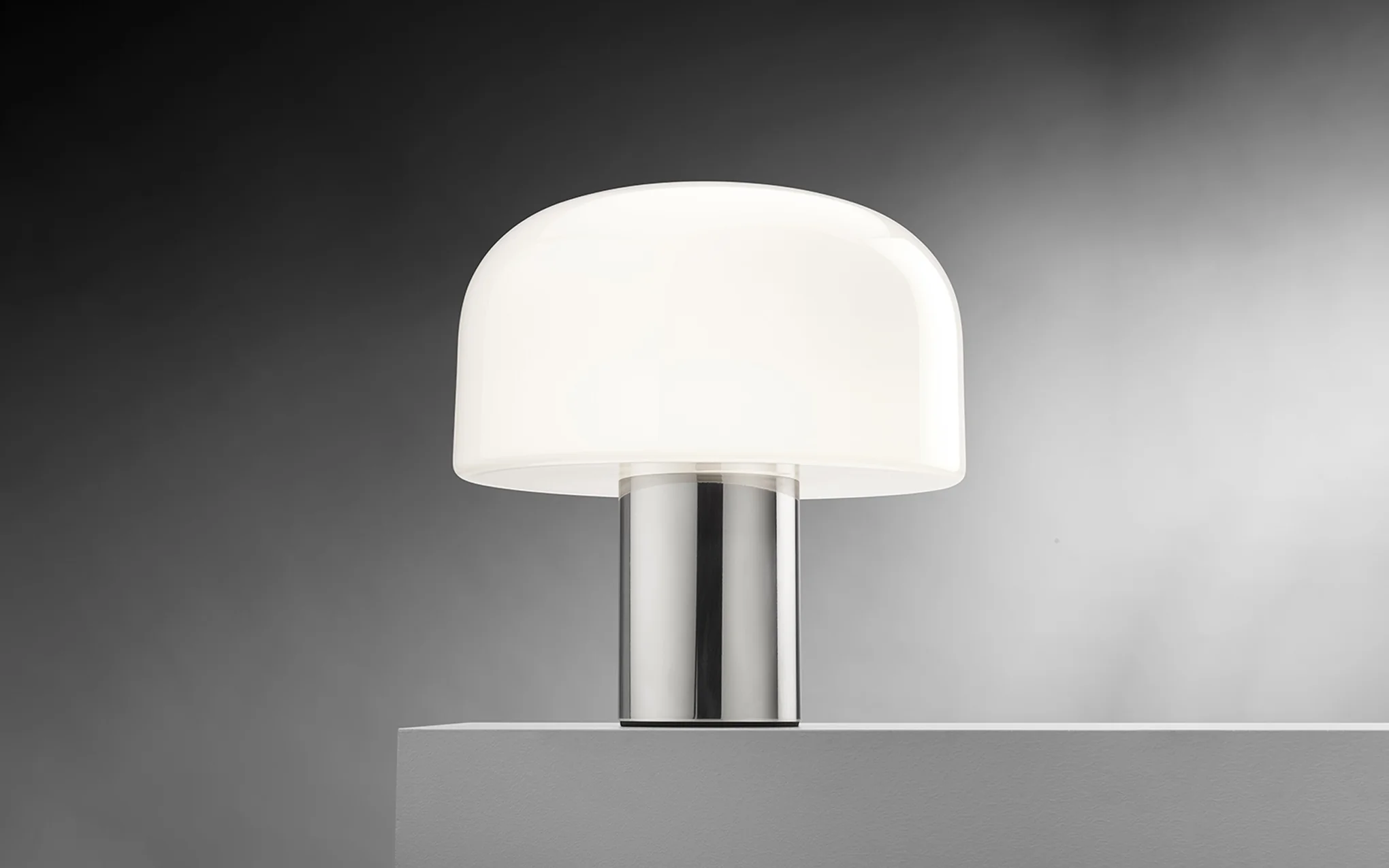 Bellhop Glass T table lamp - Image 11
