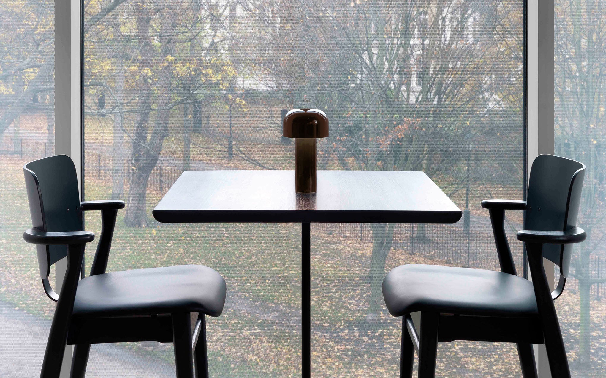 Bellhop table lamp - Image 10