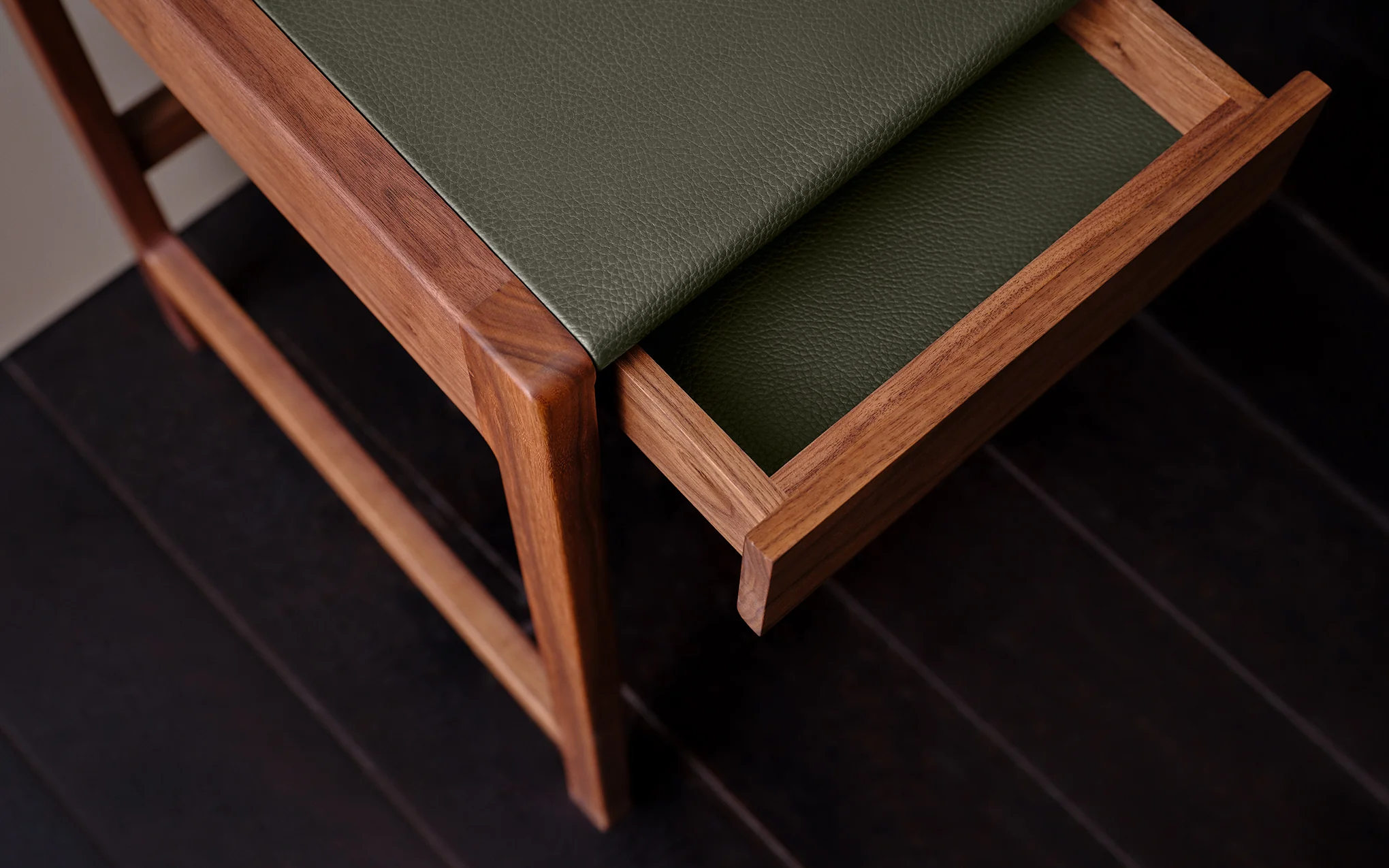 Cedric desk - Image 12