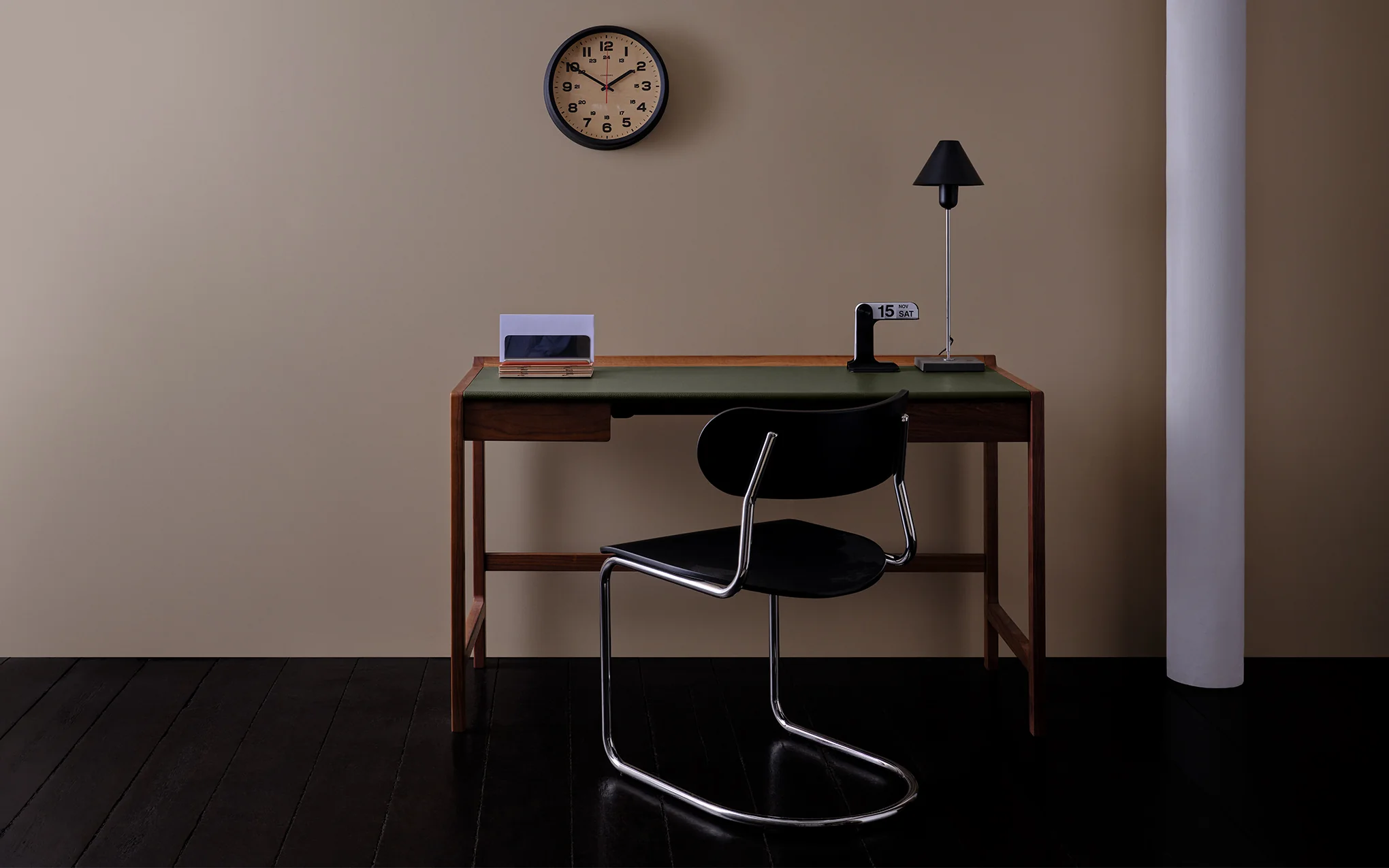 Cedric desk - Image 13