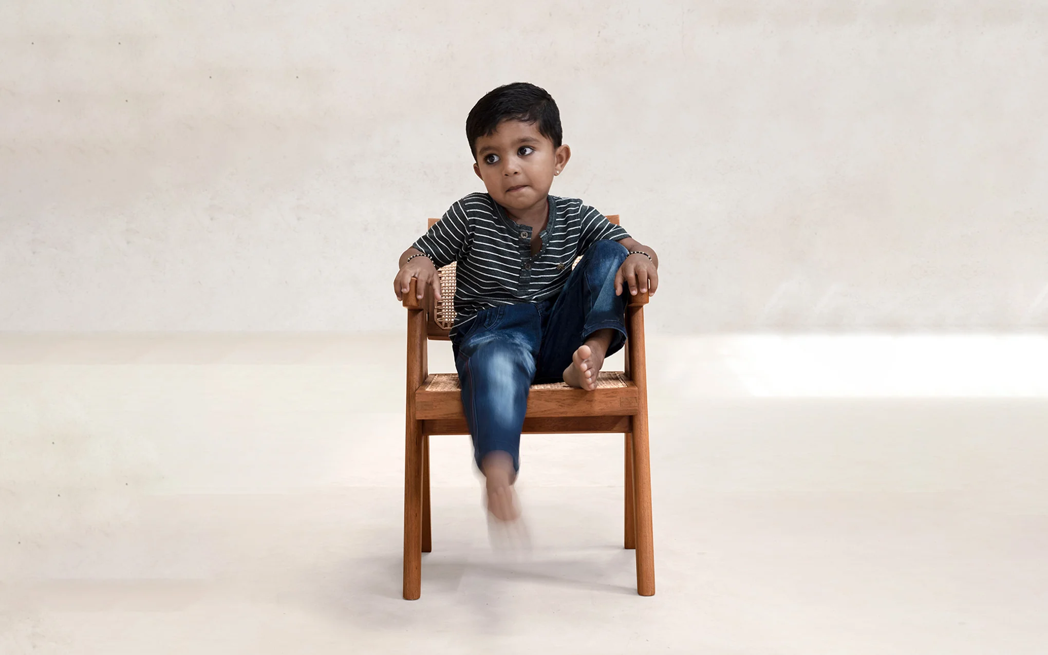 Children's office chair V leg - Image 3
