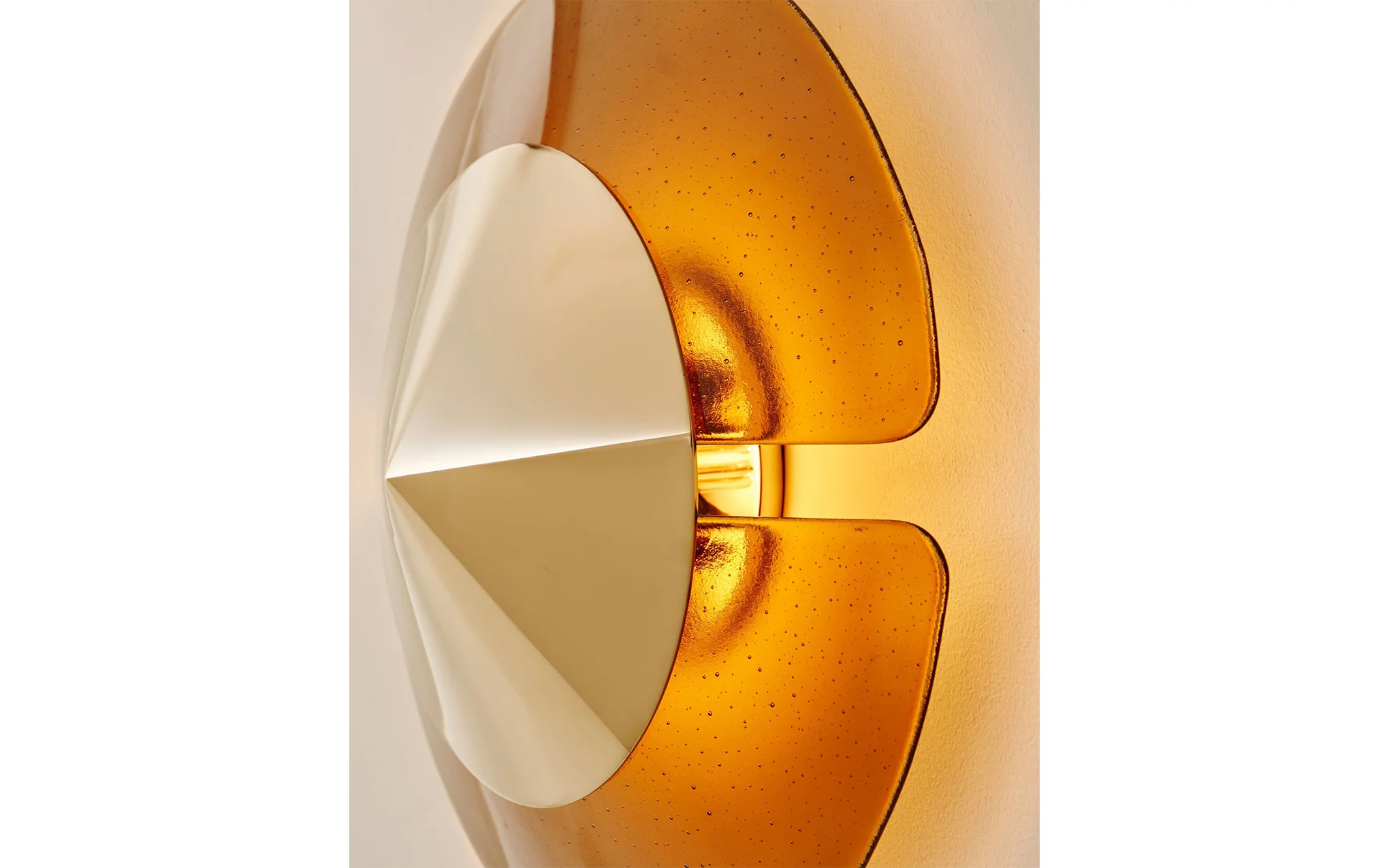 Crown flush mount - Image 4