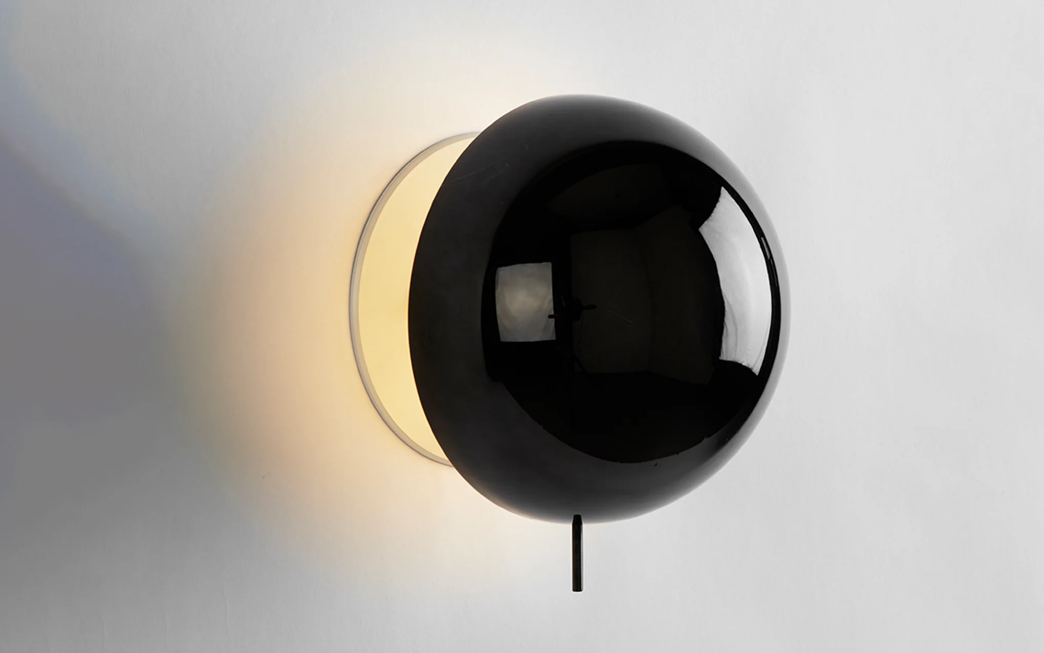 Eclipse fixed wall sconce - Image 2