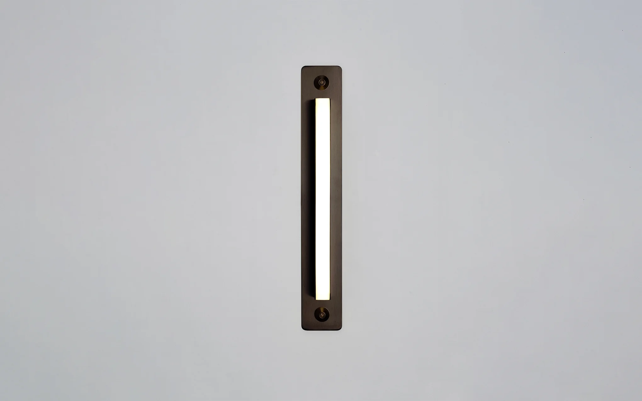 Halo sconce - 18 - Image 4