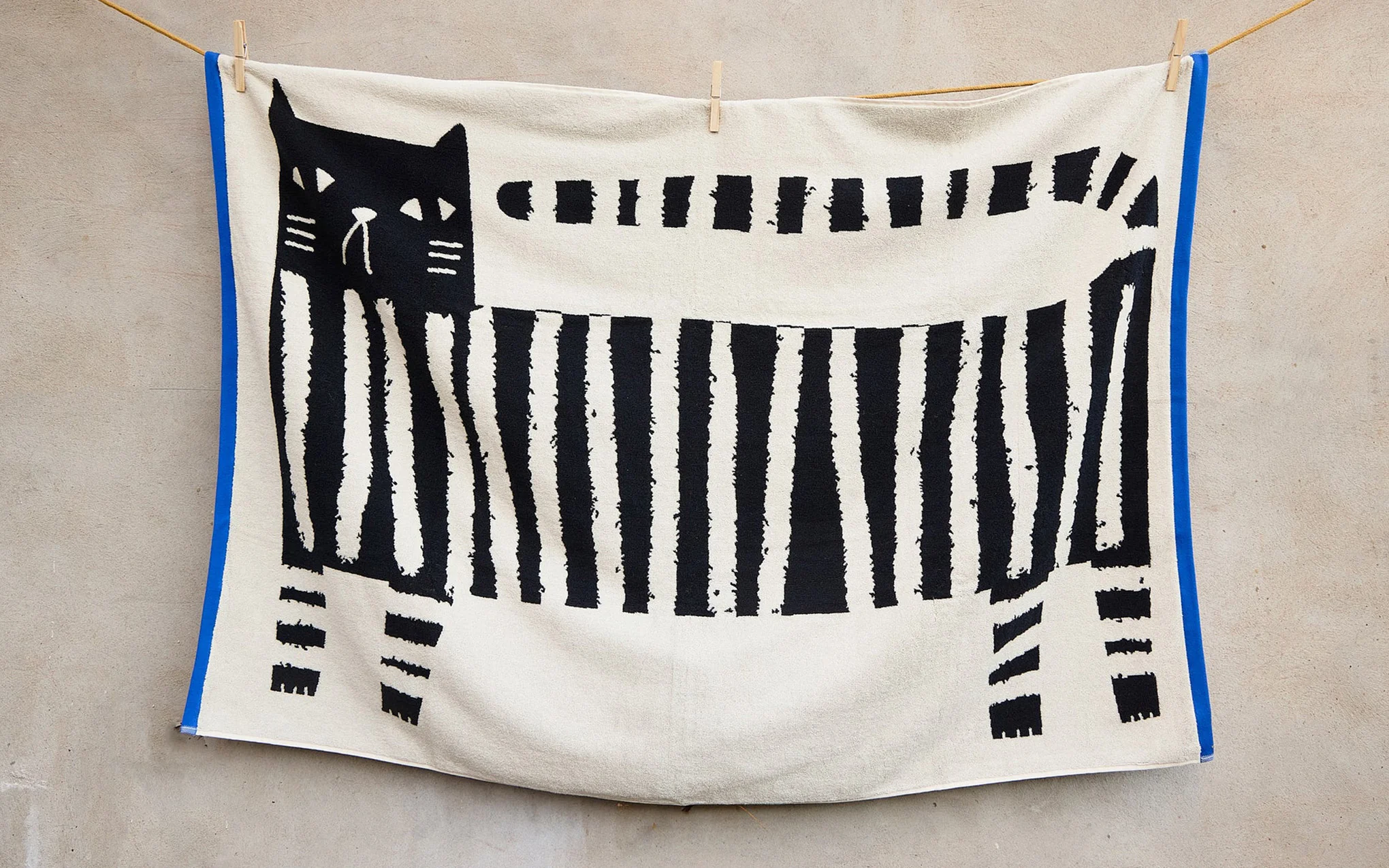 Lazy Cat towels - Image 9