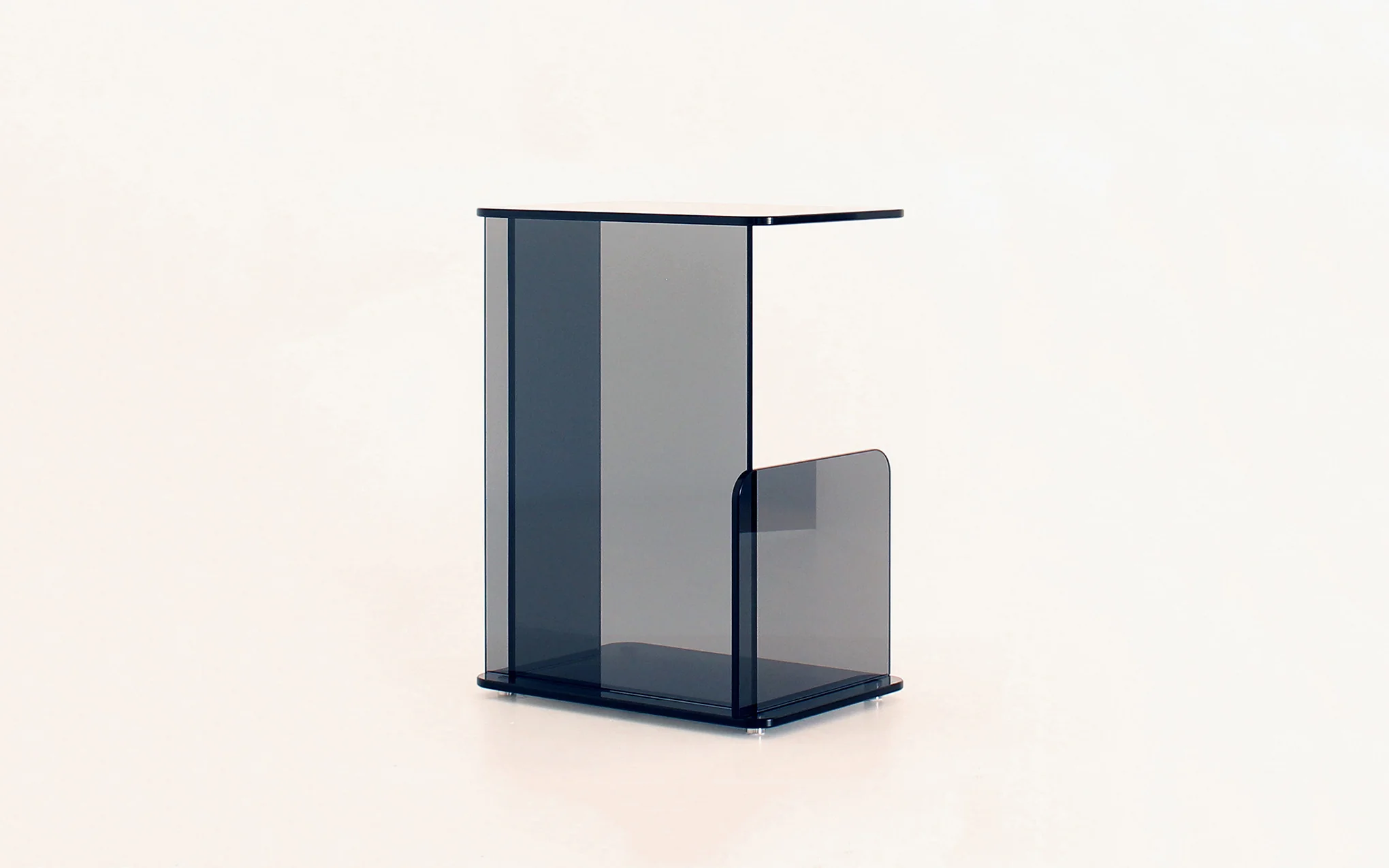 Lucent side table - Image 3
