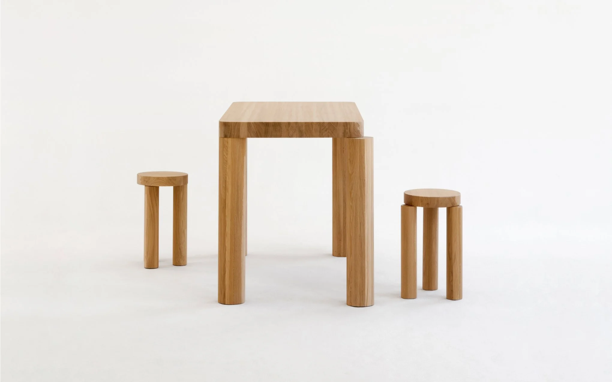Offset dining table - Image 2