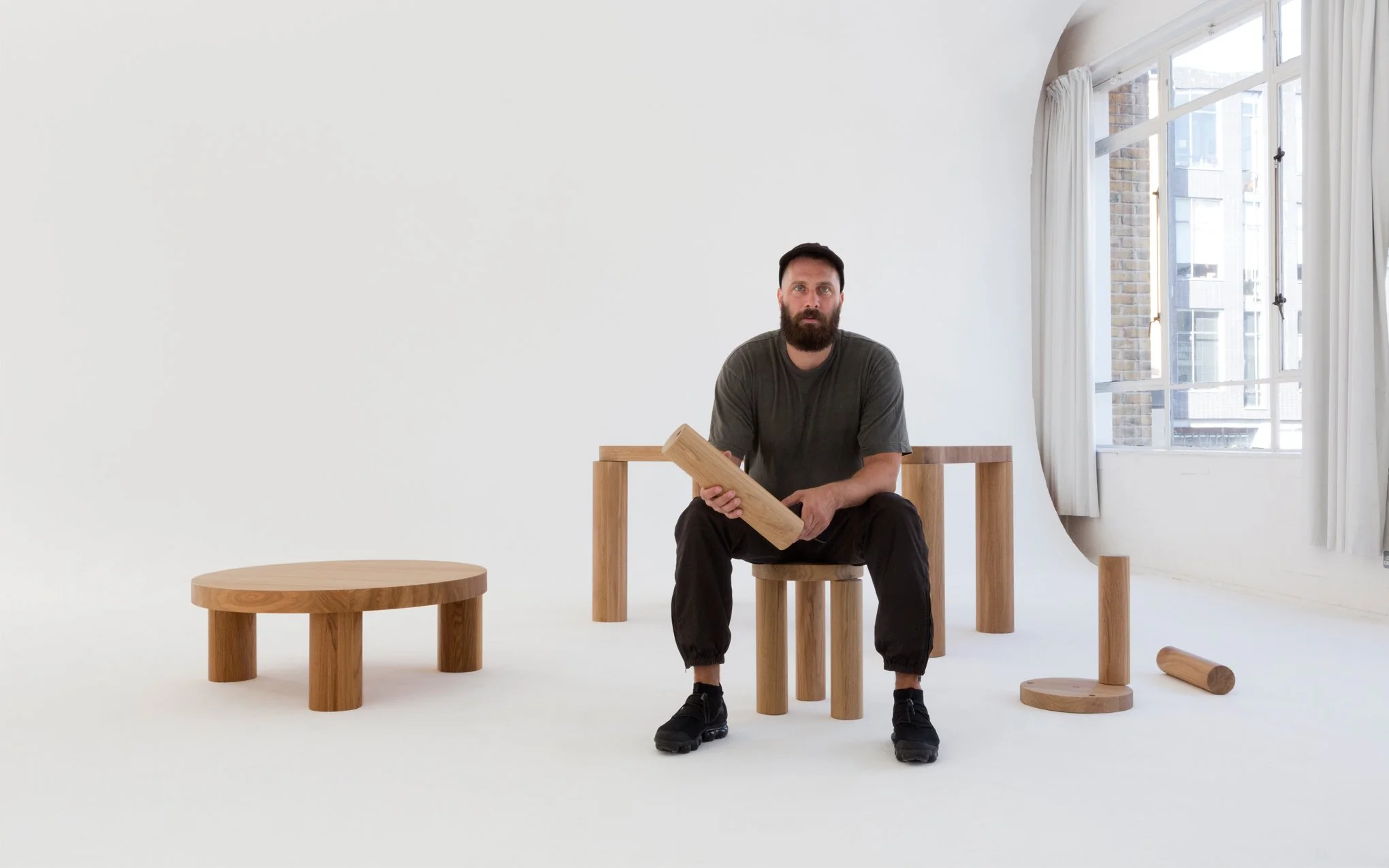 Offset dining table - Image 4