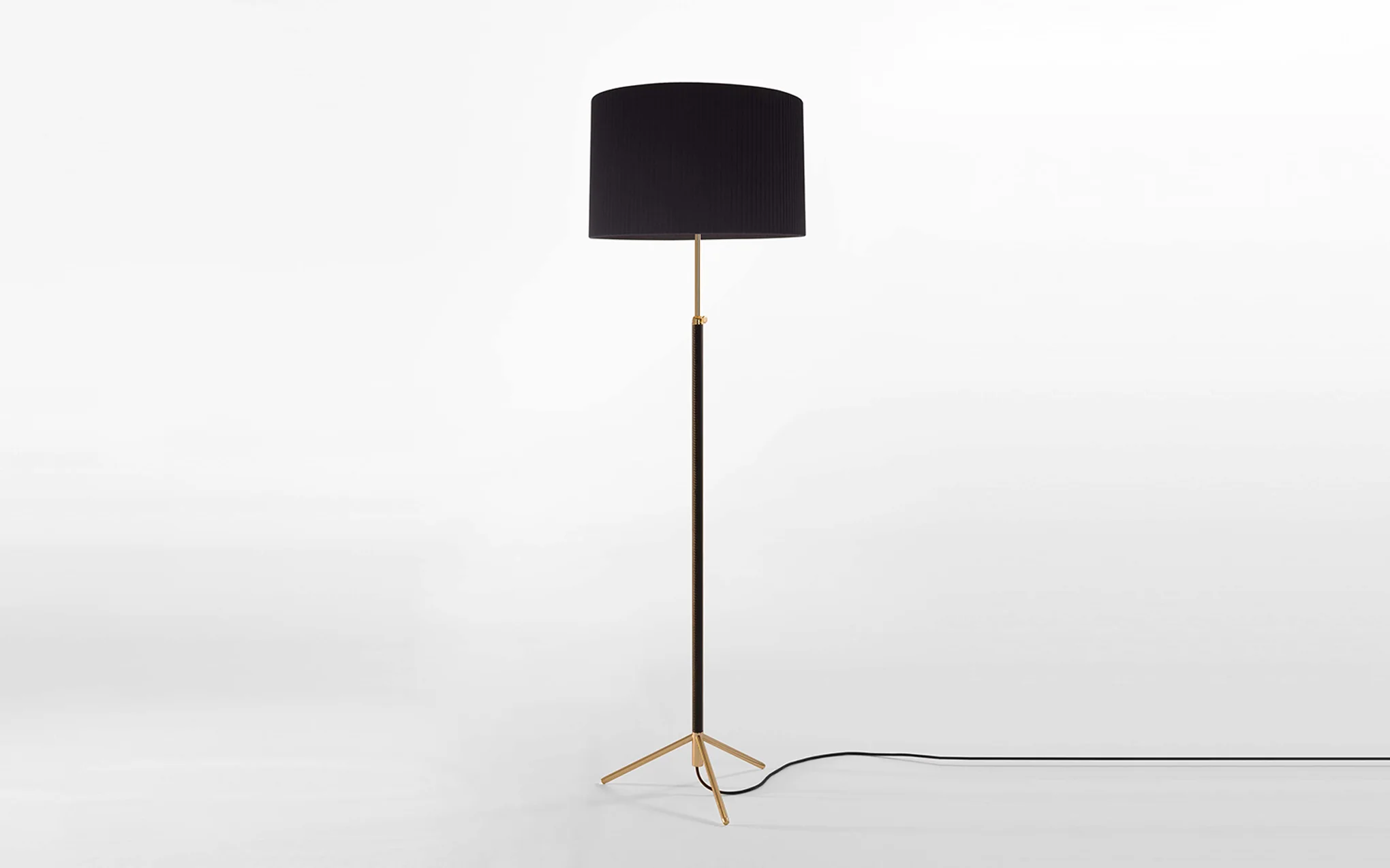 Pie de Salón floor lamp - Image 18