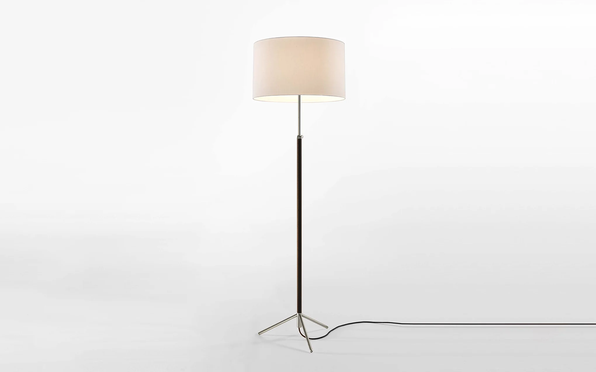 Pie de Salón floor lamp - Image 19