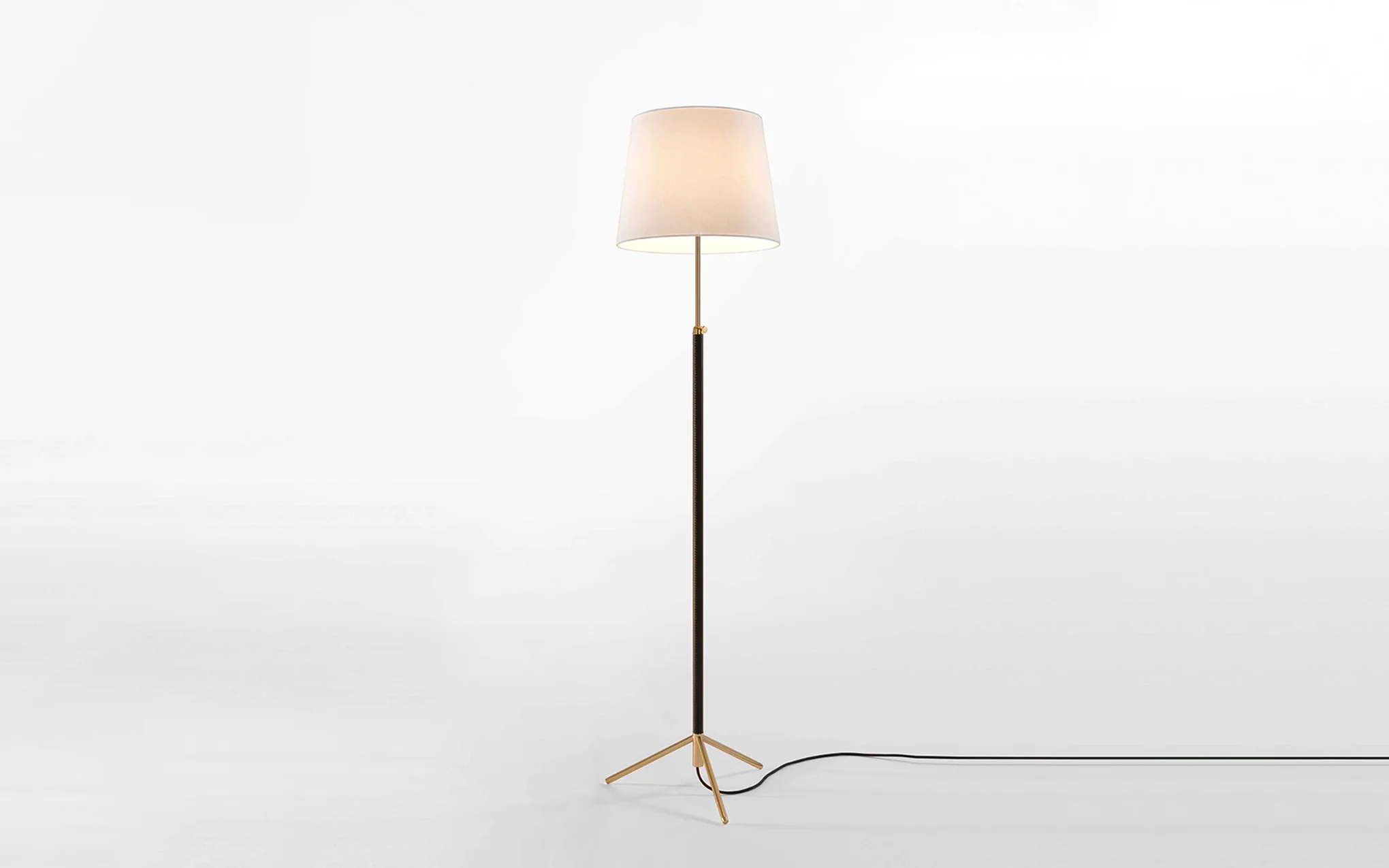 Pie de Salón floor lamp - Image 23