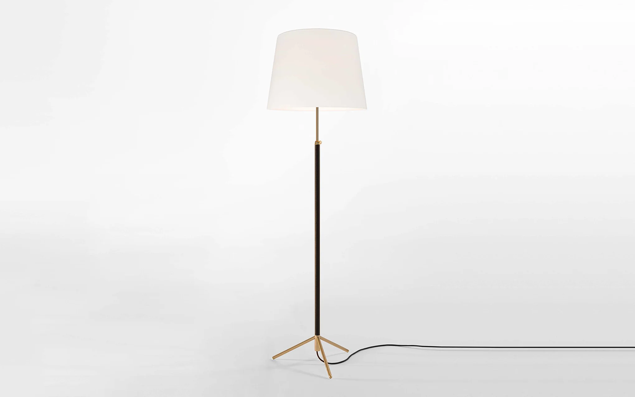 Pie de Salón floor lamp - Image 3