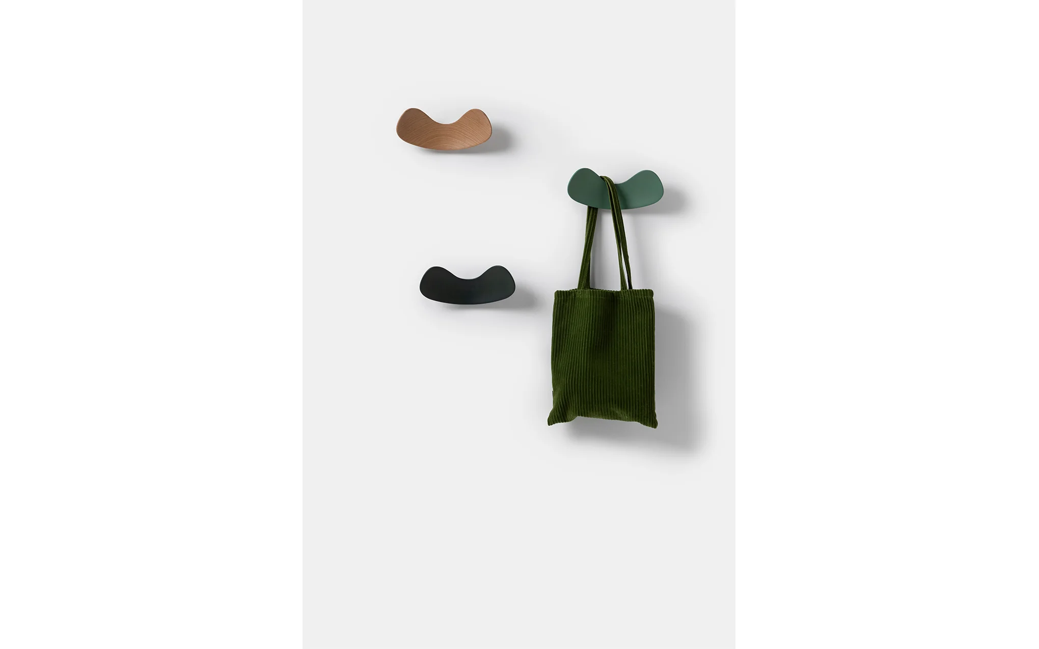 Pluto coat hook - Image 3