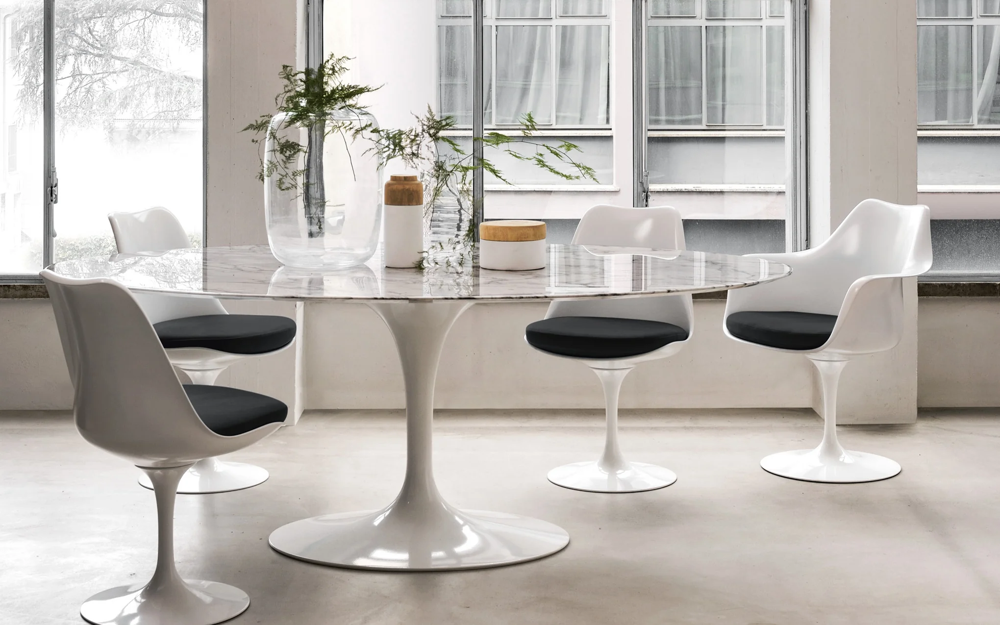Saarinen round dining table - 120 cm - Image 5