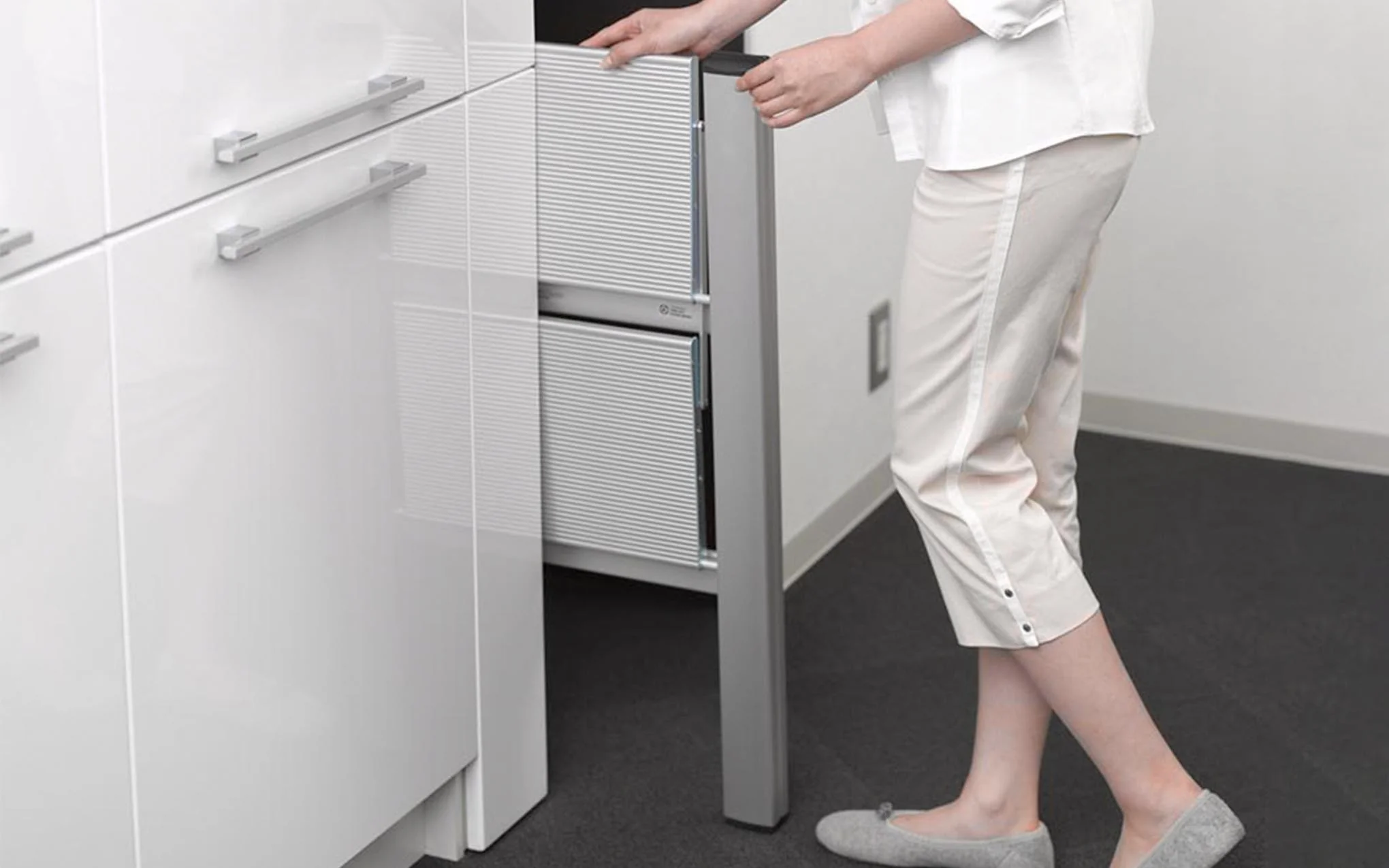 Slim step ladder - Image 5