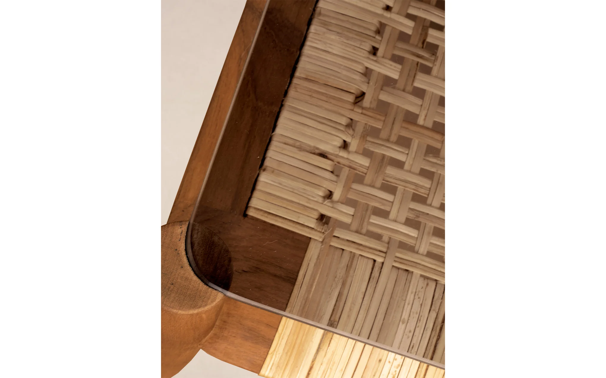 Tangāli side table - Image 5