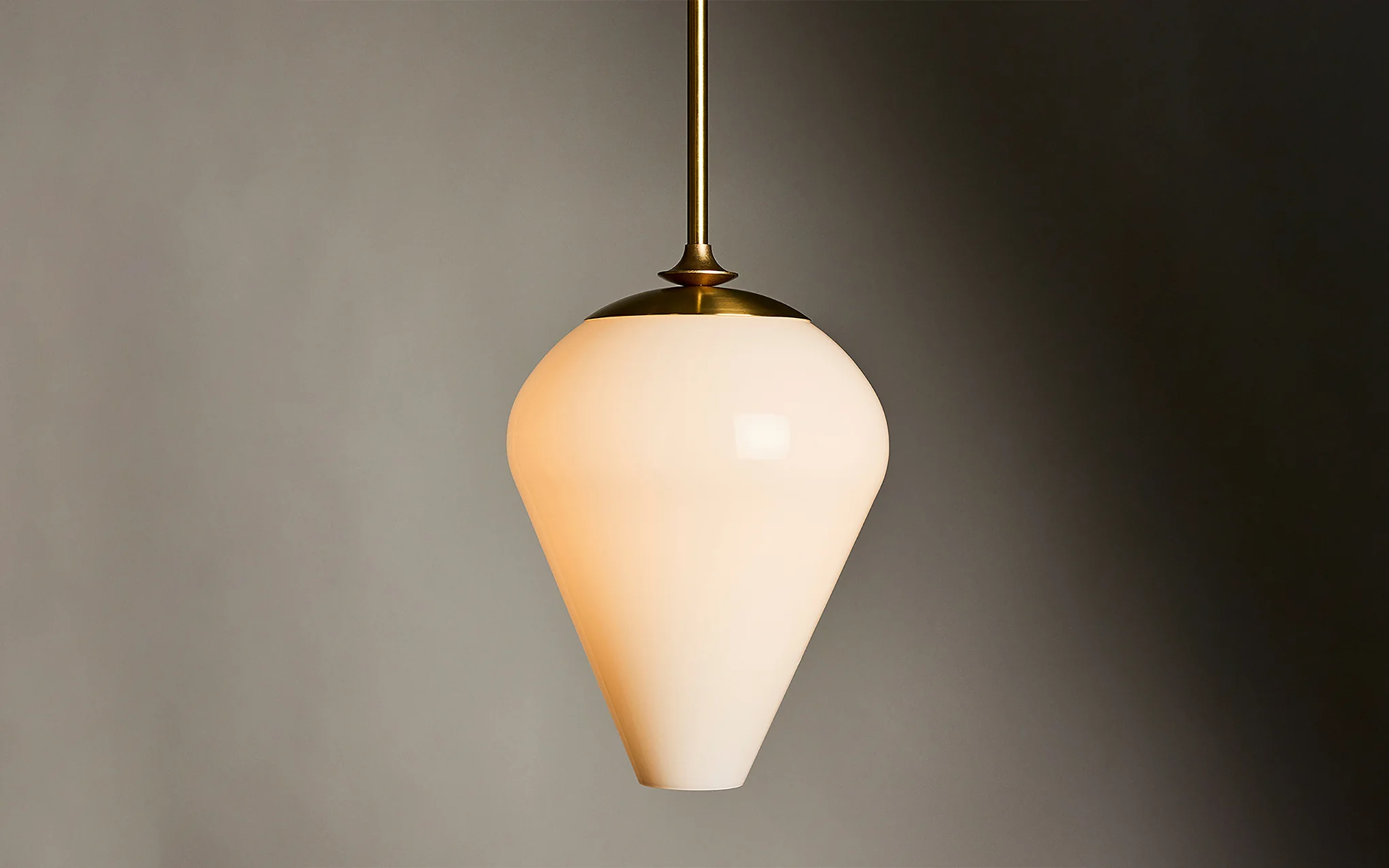 The Roll & Hill Pendant 01 - tulip - Image 2