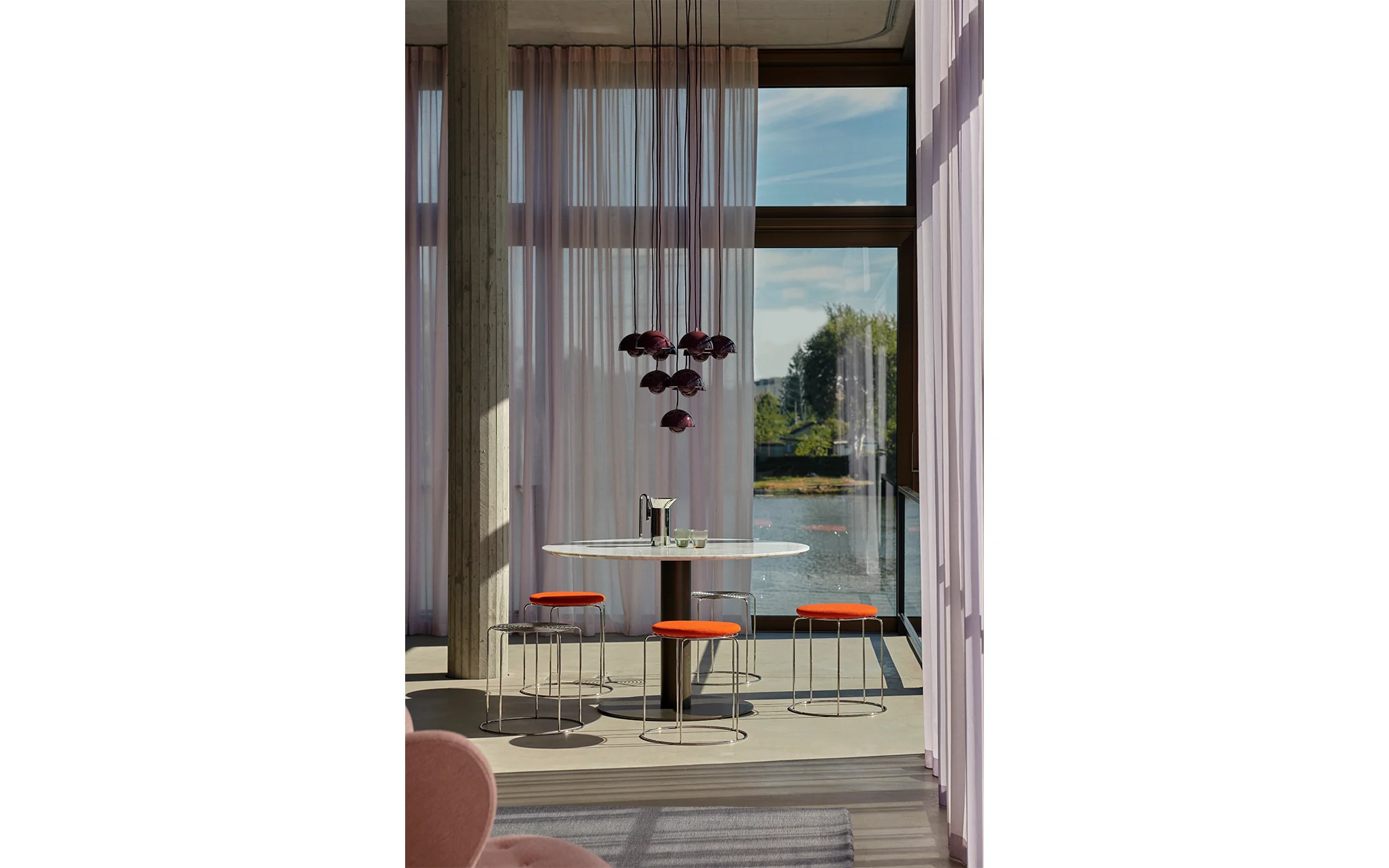 Wire stool - Image 19