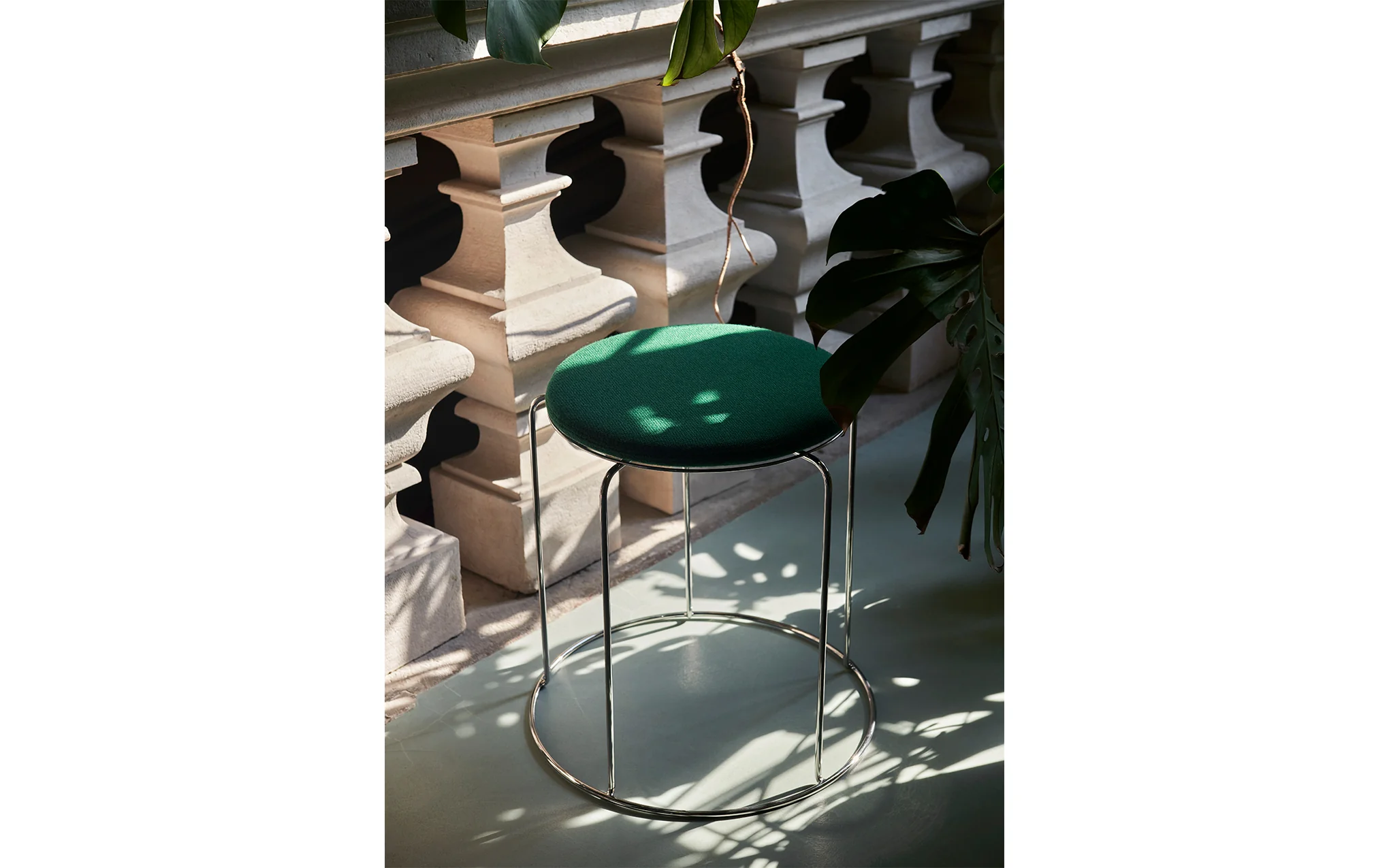 Wire stool - Image 23