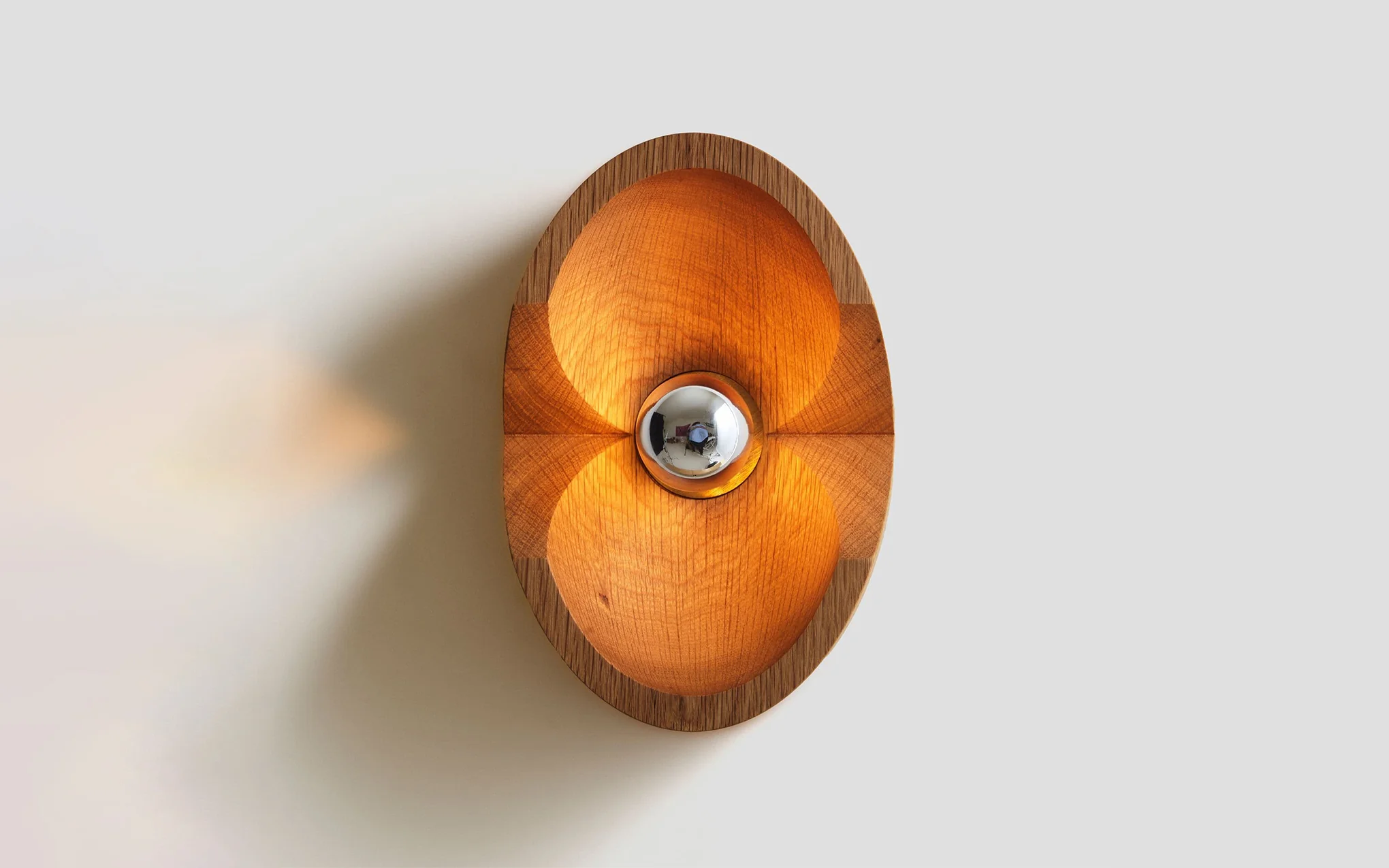 Wood sconce - oval - Image 4