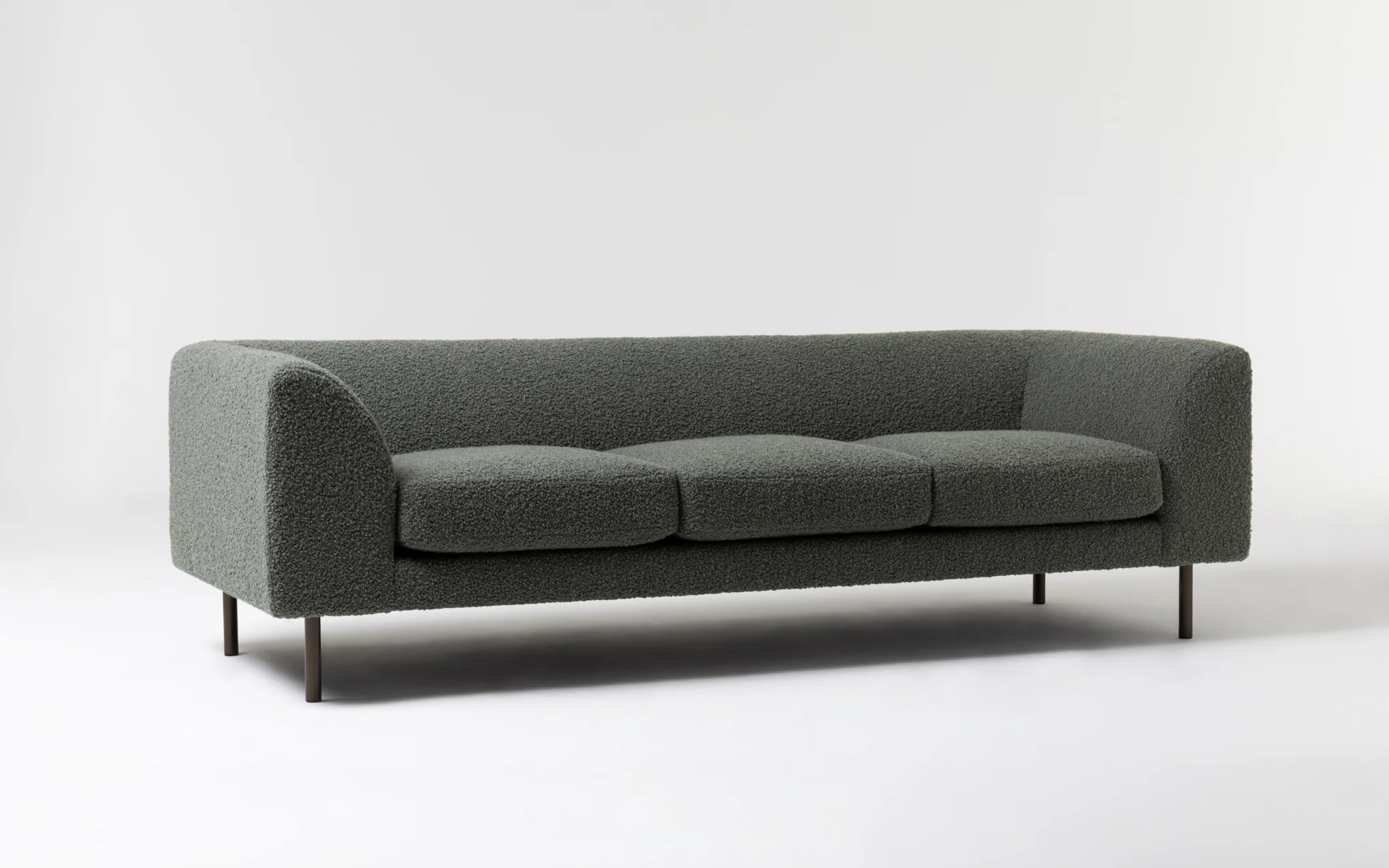 Woodgate three seat sofa - Image 2
